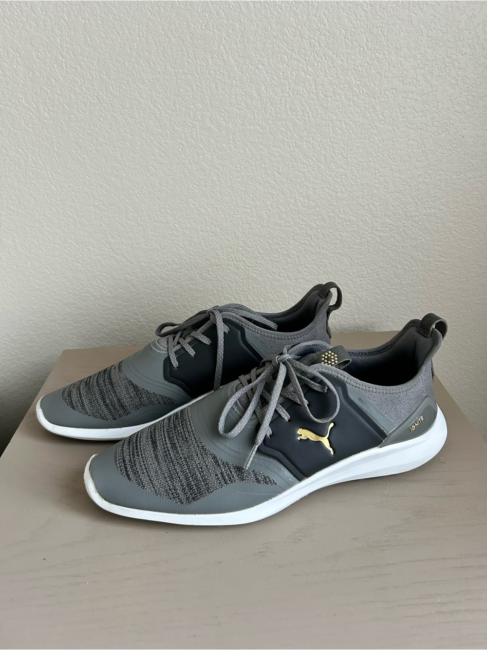 Puma Ignite Mens Golfing Shoes Size 9.5 Gray Waterproof